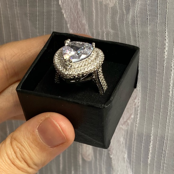 Size 6❗️Big heart shape zirconia ring - Picture 6 of 6